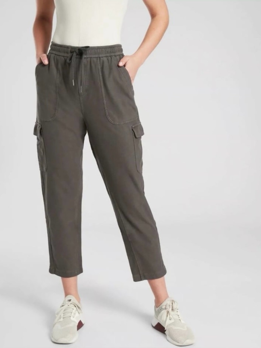 Athleta Farallon Cargo Crop Pants Green Size 4